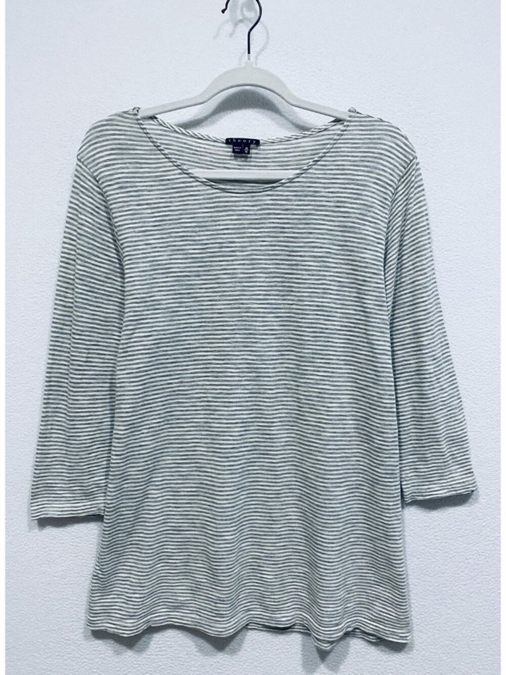 Theory Top Womens Medium Gray Striped Tee 3/4 Sleeve Nautical Preppy Beachy